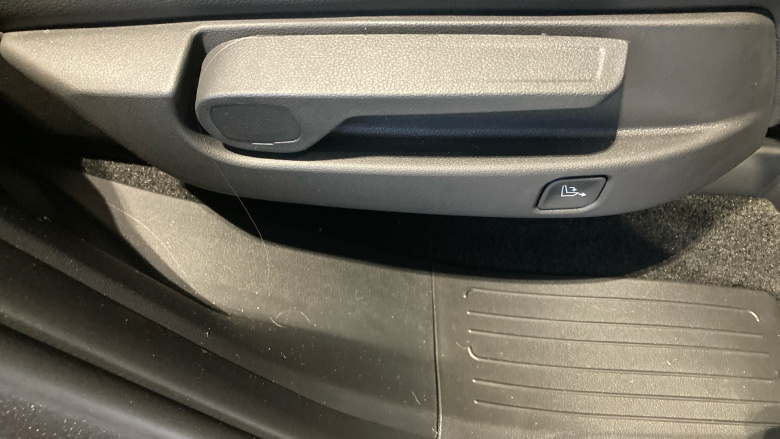 Hyundai SANTA FE 1.6 TGDi Plug-in Hybrid Ultimate 5dr 4WD Auto Estate